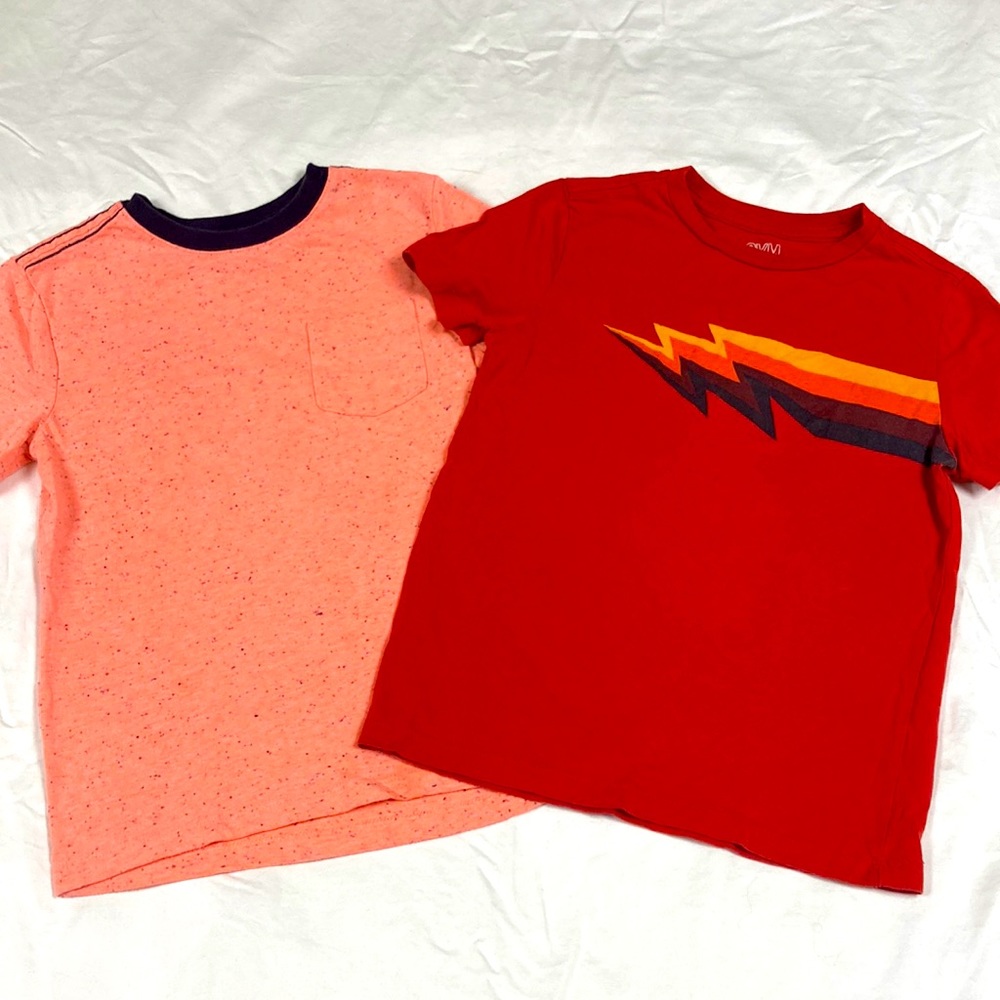 Two Gymboree boys short sleeve summer shirts bundle size small 5–6